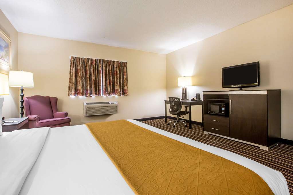 Quality Inn Schenectady - Albany Bilik gambar